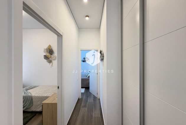 Resale - Apartment / flat -
Torrevieja