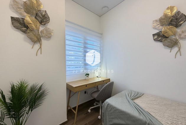 Resale - Apartment / flat -
Torrevieja