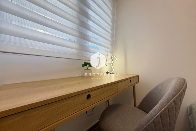 Resale - Apartment / flat -
Torrevieja