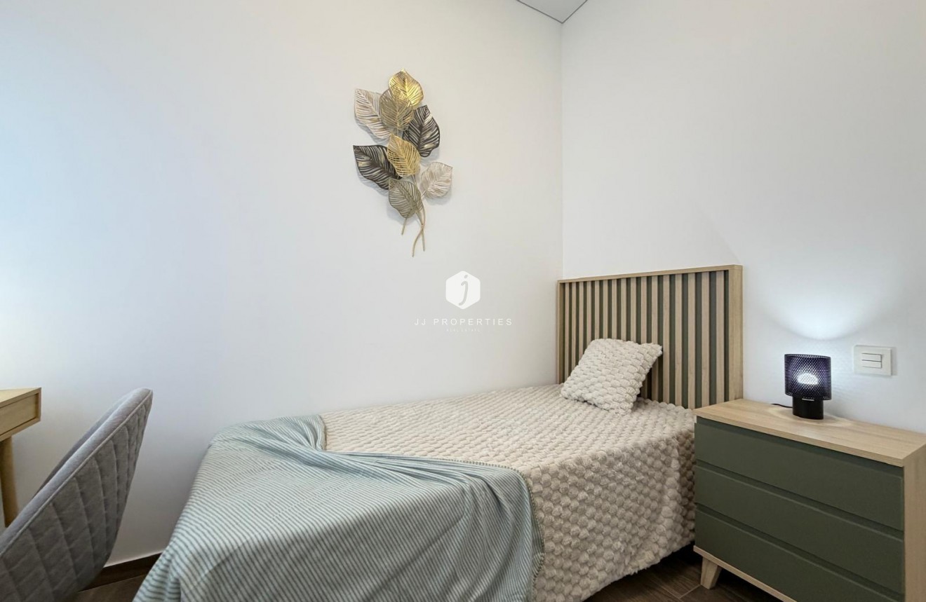 Resale - Apartment / flat -
Torrevieja
