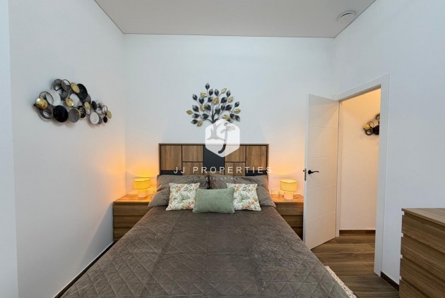 Resale - Apartment / flat -
Torrevieja