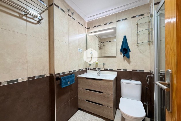 Resale - Apartment / flat -
Torrevieja - Playa del Cura