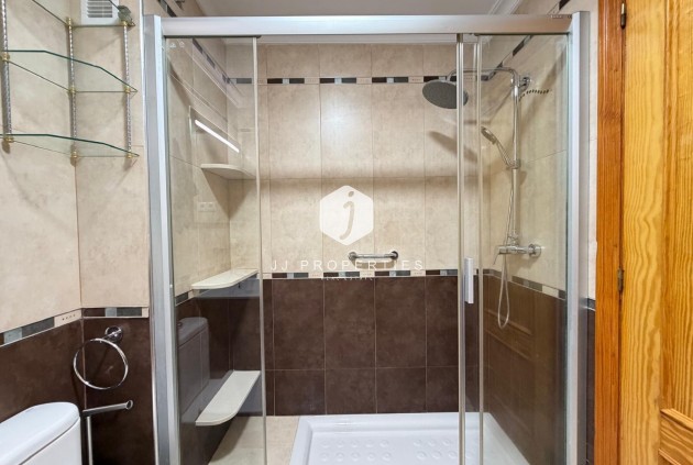 Resale - Apartment / flat -
Torrevieja - Playa del Cura