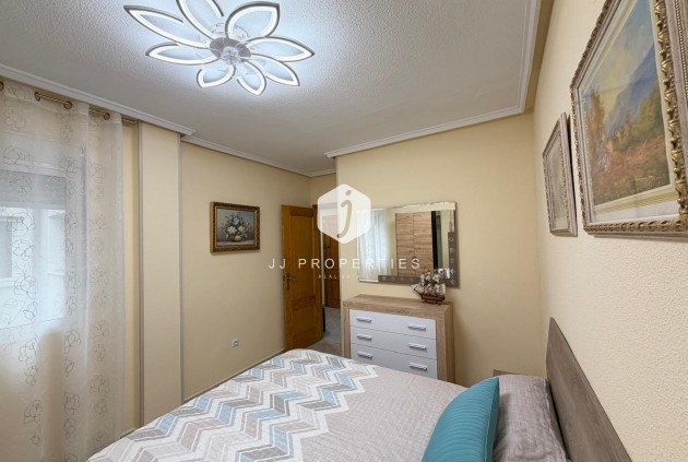 Resale - Apartment / flat -
Torrevieja - Playa del Cura