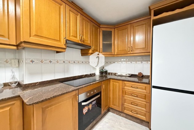 Resale - Apartment / flat -
Torrevieja - Playa del Cura