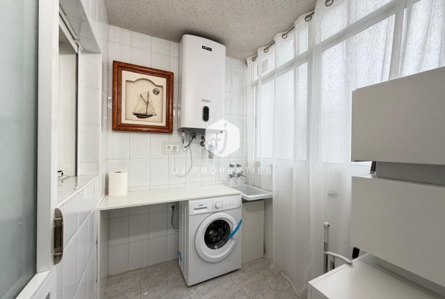 Resale - Apartment / flat -
Torrevieja - Playa del Cura