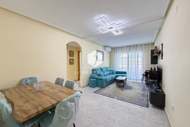 Resale - Apartment / flat -
Torrevieja - Playa del Cura