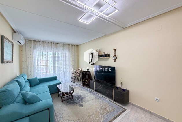 Resale - Apartment / flat -
Torrevieja - Playa del Cura