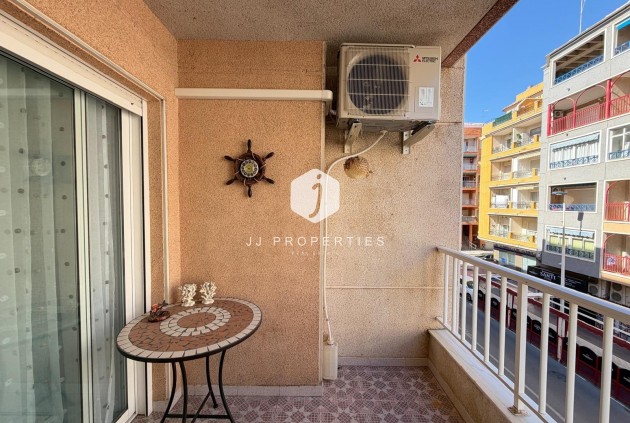 Resale - Apartment / flat -
Torrevieja - Playa del Cura