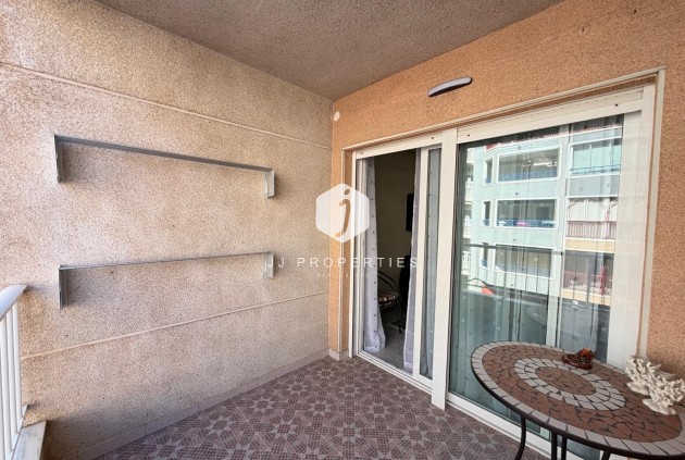Resale - Apartment / flat -
Torrevieja - Playa del Cura
