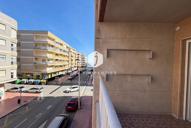 Resale - Apartment / flat -
Torrevieja - Playa del Cura