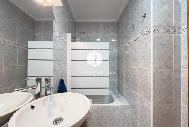 Resale - Apartment / flat -
Torrevieja - Playa del Cura