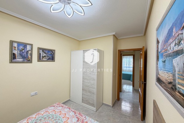 Resale - Apartment / flat -
Torrevieja - Playa del Cura