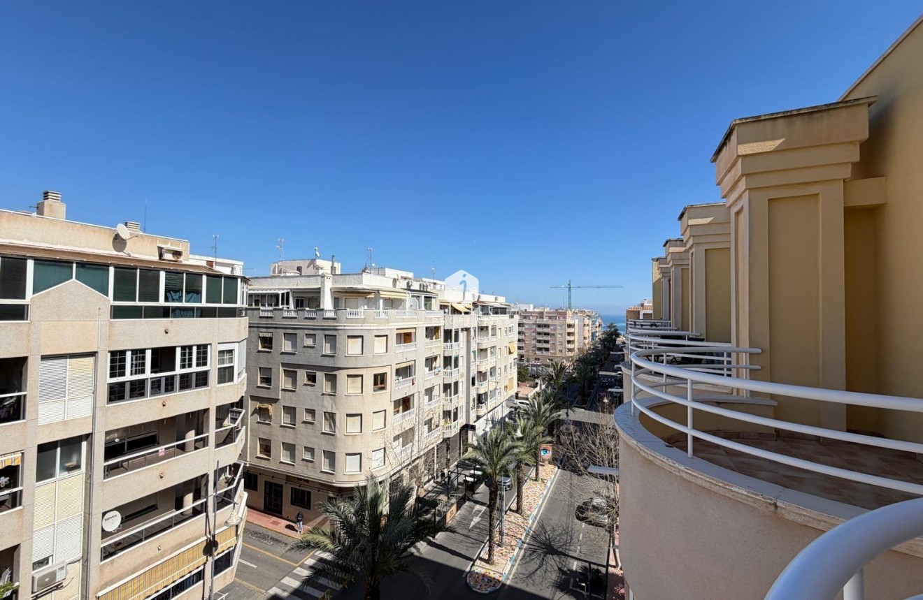 Resale - Penthouse -
Torrevieja - Playa del Cura