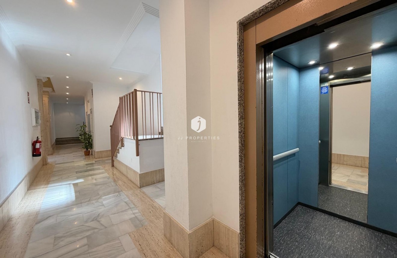 Resale - Penthouse -
Torrevieja - Playa del Cura