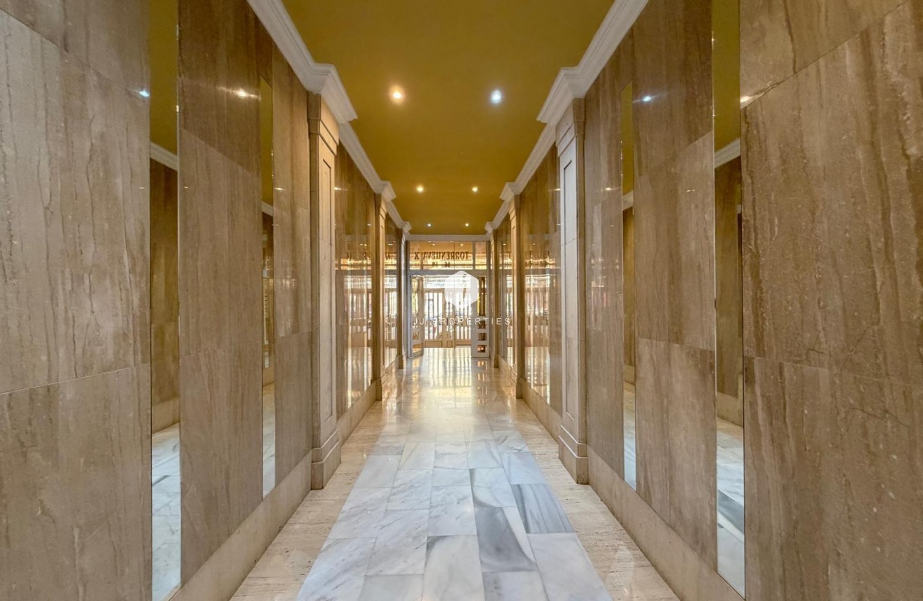 Resale - Penthouse -
Torrevieja - Playa del Cura