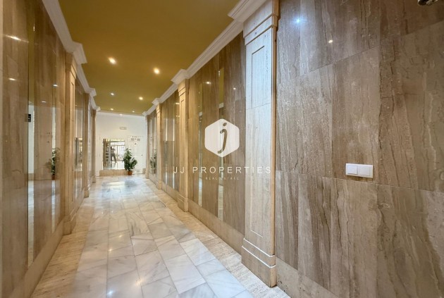 Resale - Penthouse -
Torrevieja - Playa del Cura