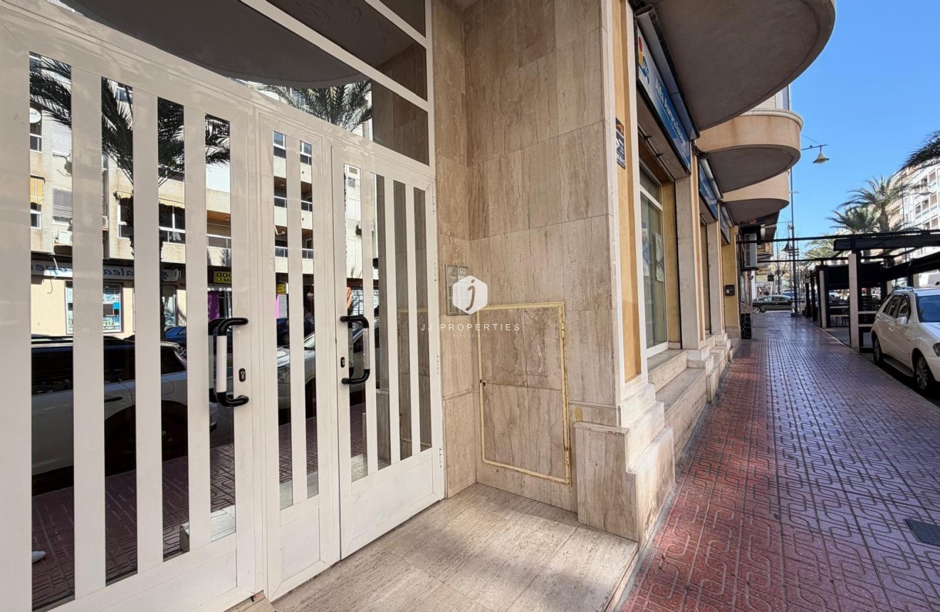 Resale - Penthouse -
Torrevieja - Playa del Cura