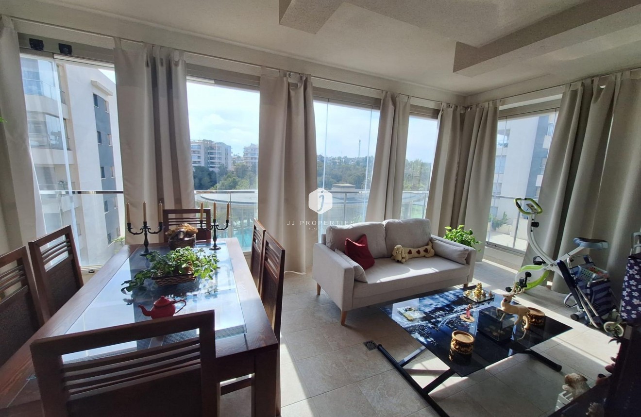 Resale - Apartment / flat -
Orihuela Costa - Los Dolses