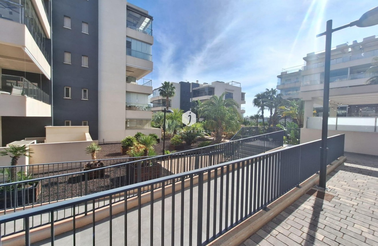 Resale - Apartment / flat -
Orihuela Costa - Los Dolses
