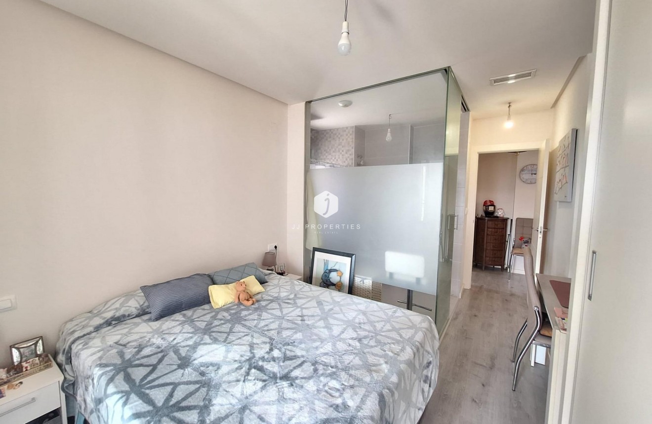 Resale - Apartment / flat -
Orihuela Costa - Los Dolses