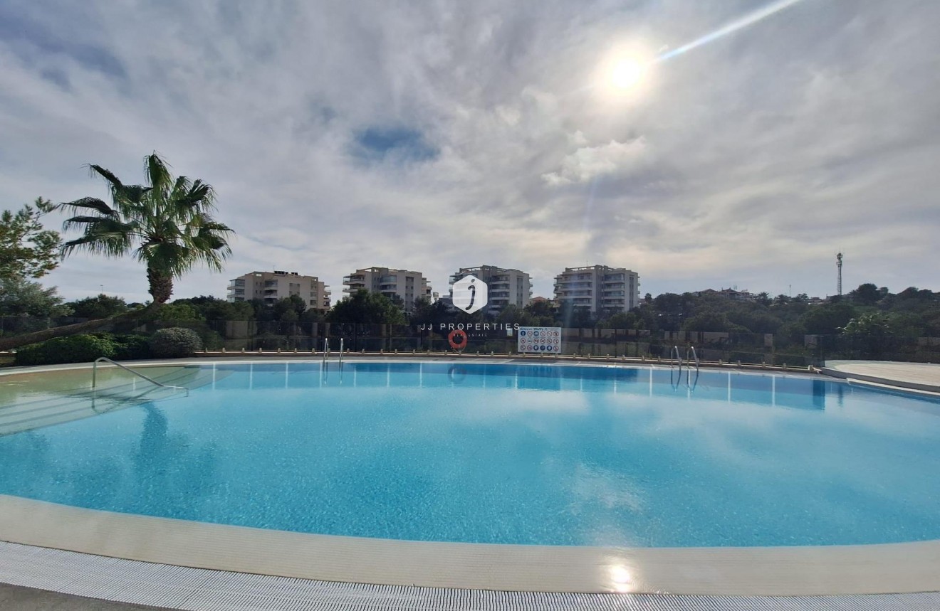 Resale - Apartment / flat -
Orihuela Costa - Los Dolses