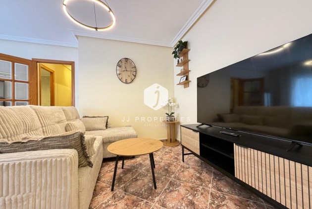 Resale - Apartment / flat -
Torrevieja - Playa de los Locos