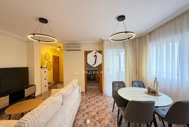 Resale - Apartment / flat -
Torrevieja - Playa de los Locos