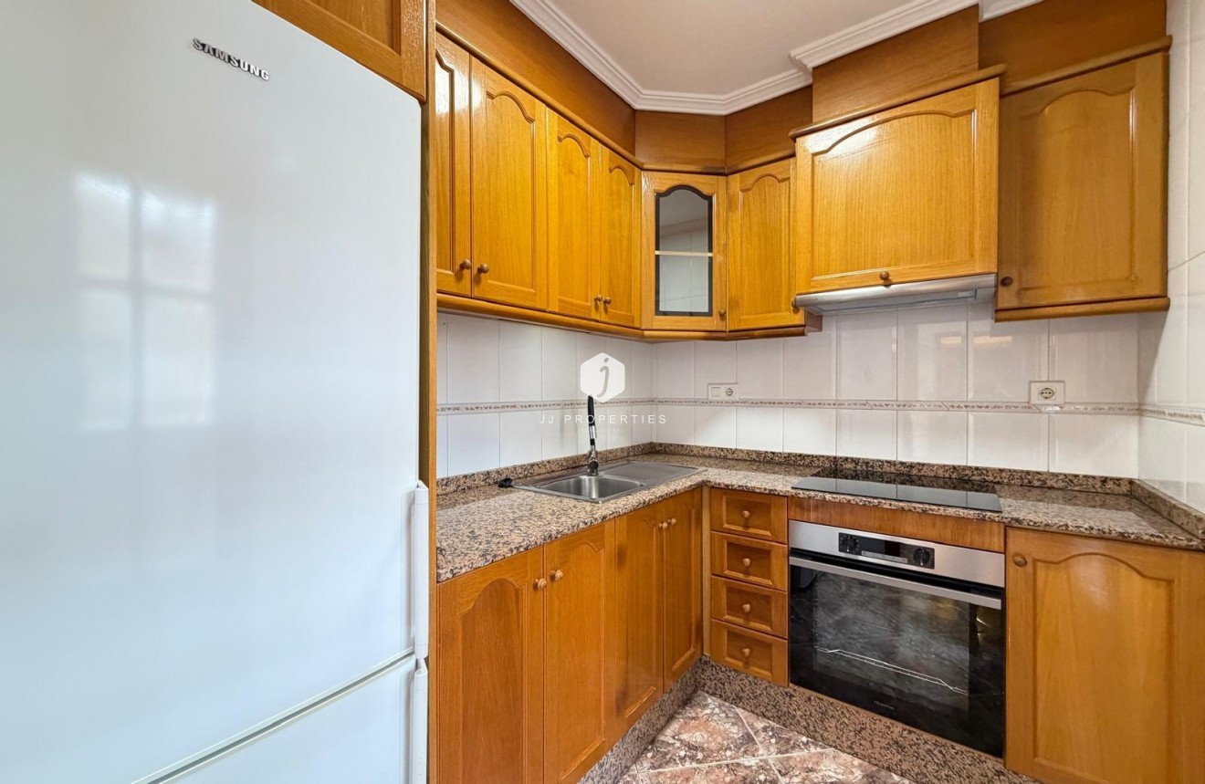 Resale - Apartment / flat -
Torrevieja - Playa de los Locos