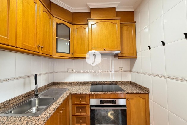Resale - Apartment / flat -
Torrevieja - Playa de los Locos
