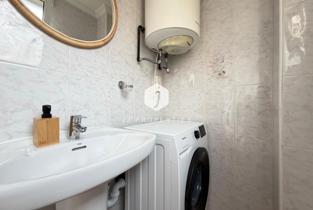 Resale - Apartment / flat -
Torrevieja - Playa de los Locos