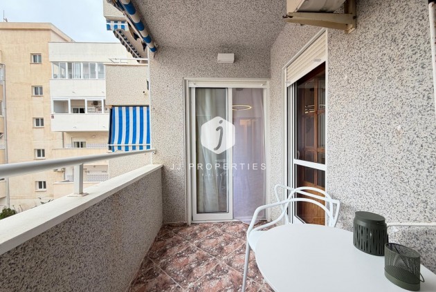 Resale - Apartment / flat -
Torrevieja - Playa de los Locos