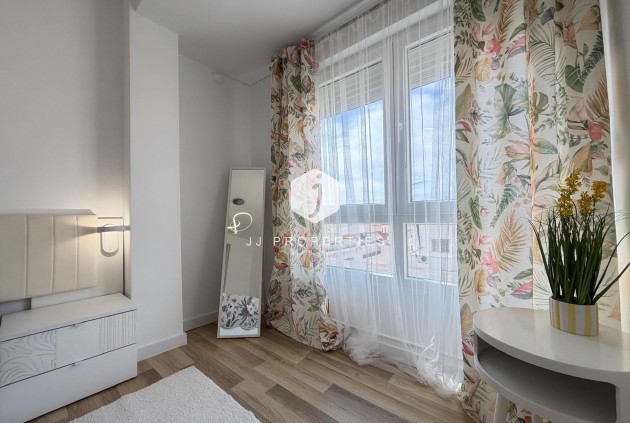 Resale - Apartment / flat -
Torrevieja - Centro
