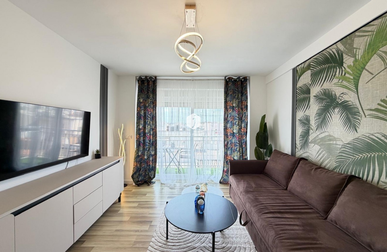 Resale - Apartment / flat -
Torrevieja - Centro