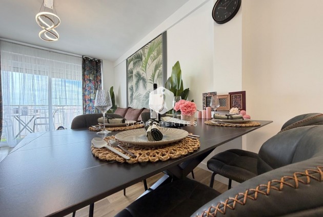 Resale - Apartment / flat -
Torrevieja - Centro