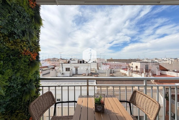 Resale - Apartment / flat -
Torrevieja - Centro
