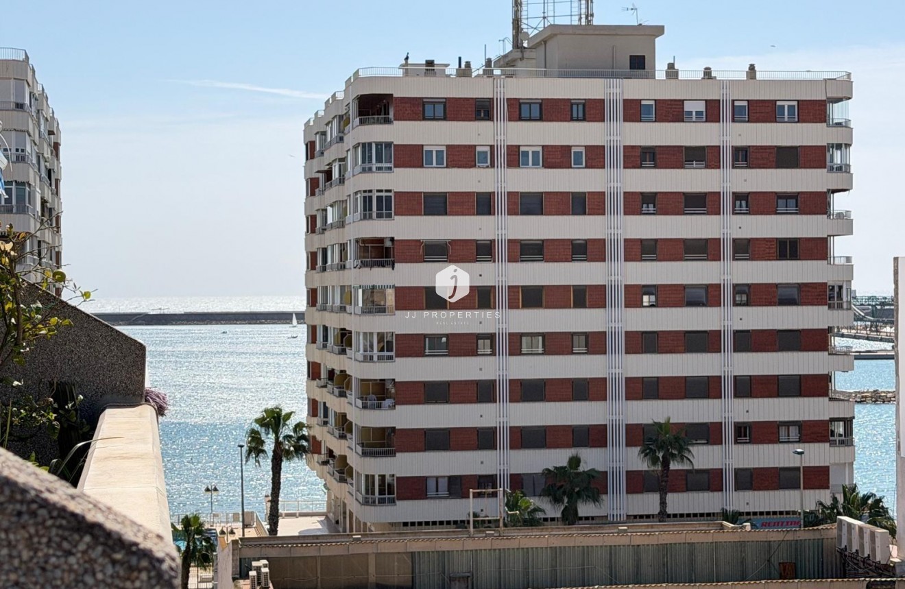 Resale - Penthouse -
Torrevieja - Acequion