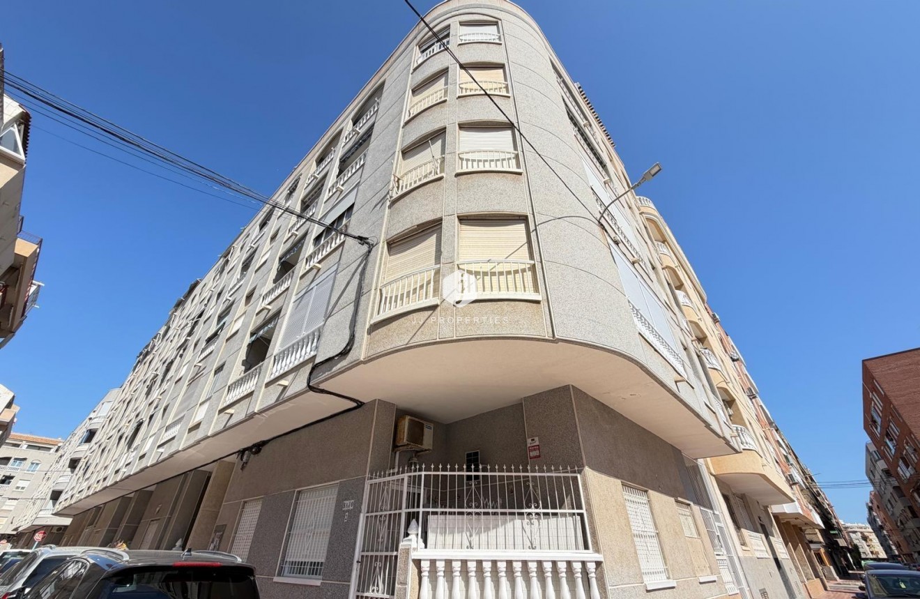 Resale - Penthouse -
Torrevieja - Acequion