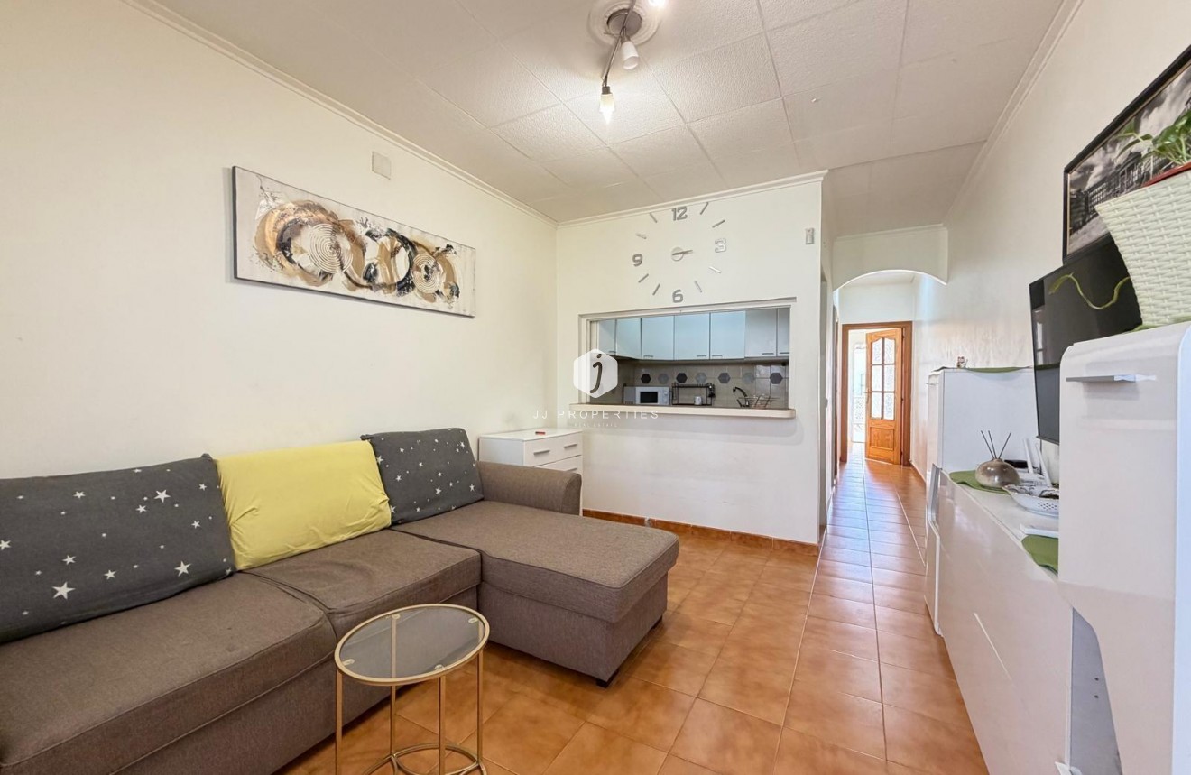 Resale - Chalet -
Torrevieja - Nueva Torrevieja