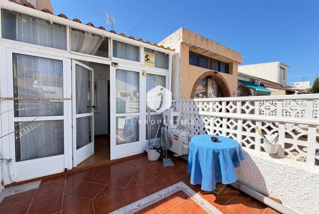 Resale - Chalet -
Torrevieja - Nueva Torrevieja