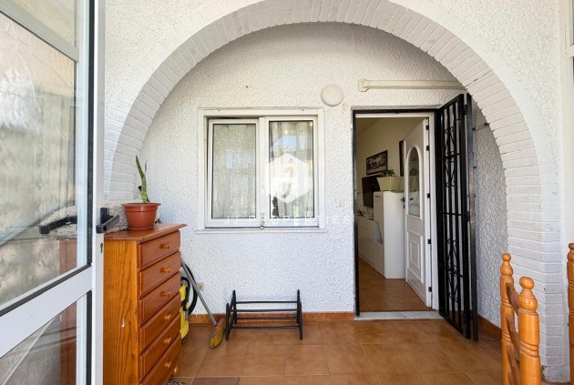 Resale - Chalet -
Torrevieja - Nueva Torrevieja