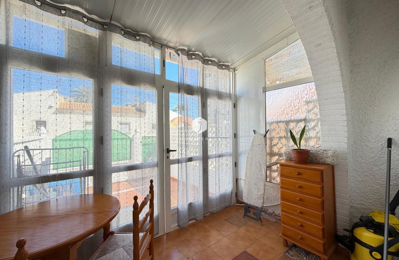 Resale - Chalet -
Torrevieja - Nueva Torrevieja
