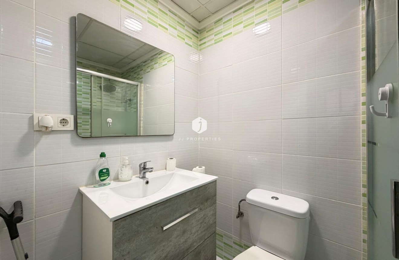 Resale - Chalet -
Torrevieja - Nueva Torrevieja