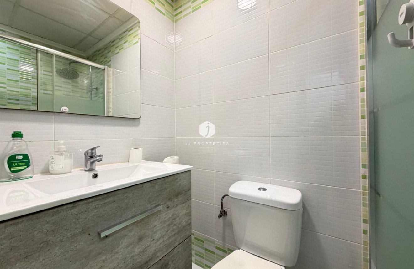 Resale - Chalet -
Torrevieja - Nueva Torrevieja