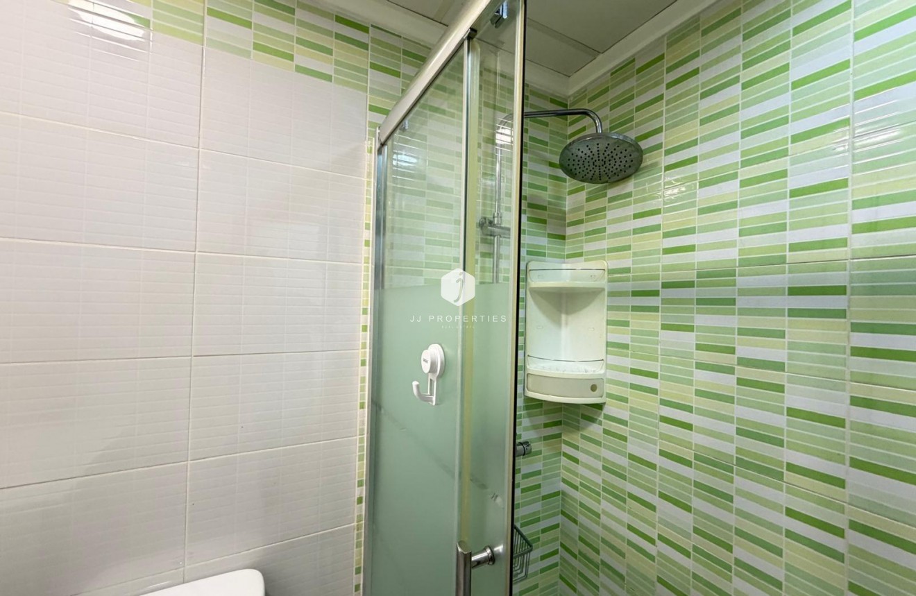 Resale - Chalet -
Torrevieja - Nueva Torrevieja