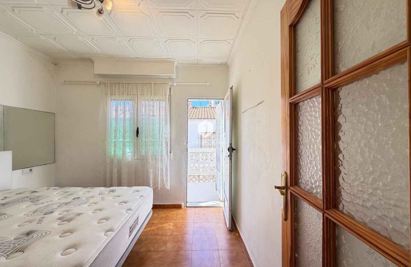 Resale - Chalet -
Torrevieja - Nueva Torrevieja
