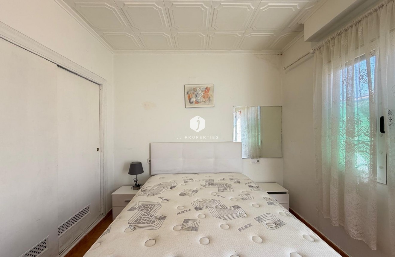 Resale - Chalet -
Torrevieja - Nueva Torrevieja
