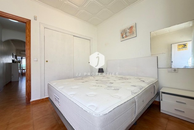 Resale - Chalet -
Torrevieja - Nueva Torrevieja