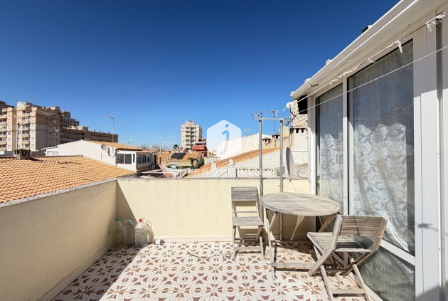 Resale - Chalet -
Torrevieja - Nueva Torrevieja