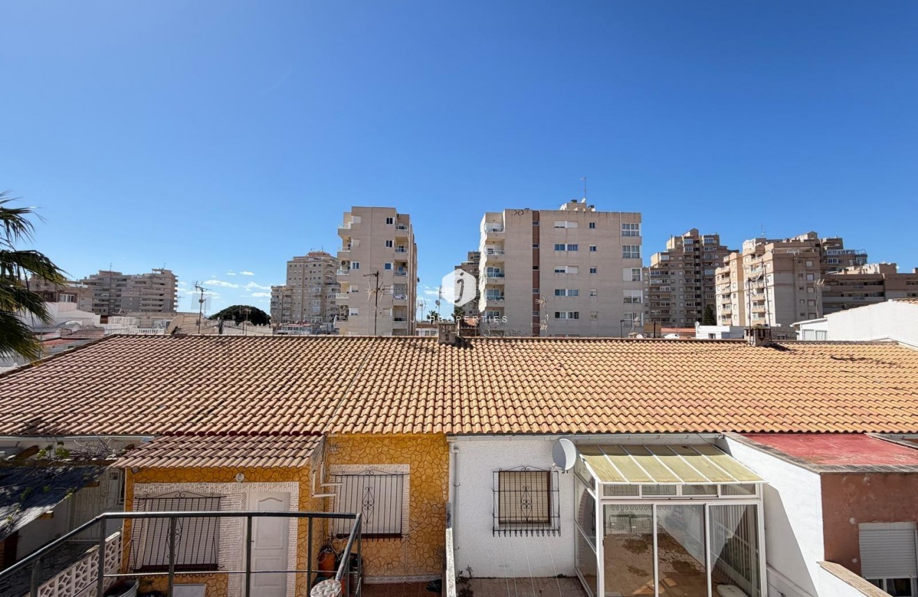 Resale - Chalet -
Torrevieja - Nueva Torrevieja